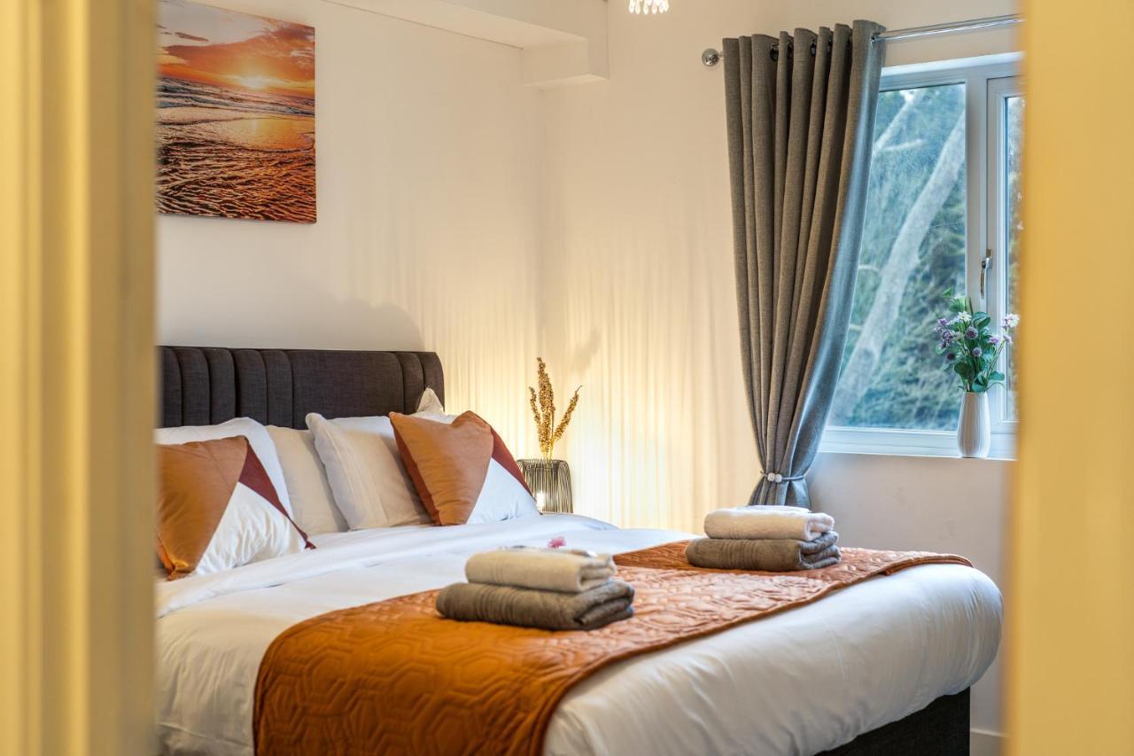 Apartment Ashview 2 - Heathrow - Thorpe Park - Free Parking Staines-upon-Thames