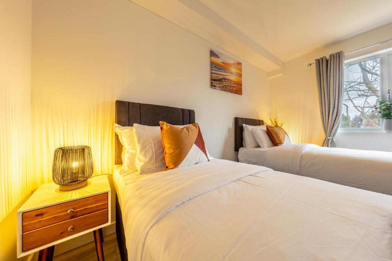 Apartment Ashview 2 - Heathrow - Thorpe Park - Free Parking